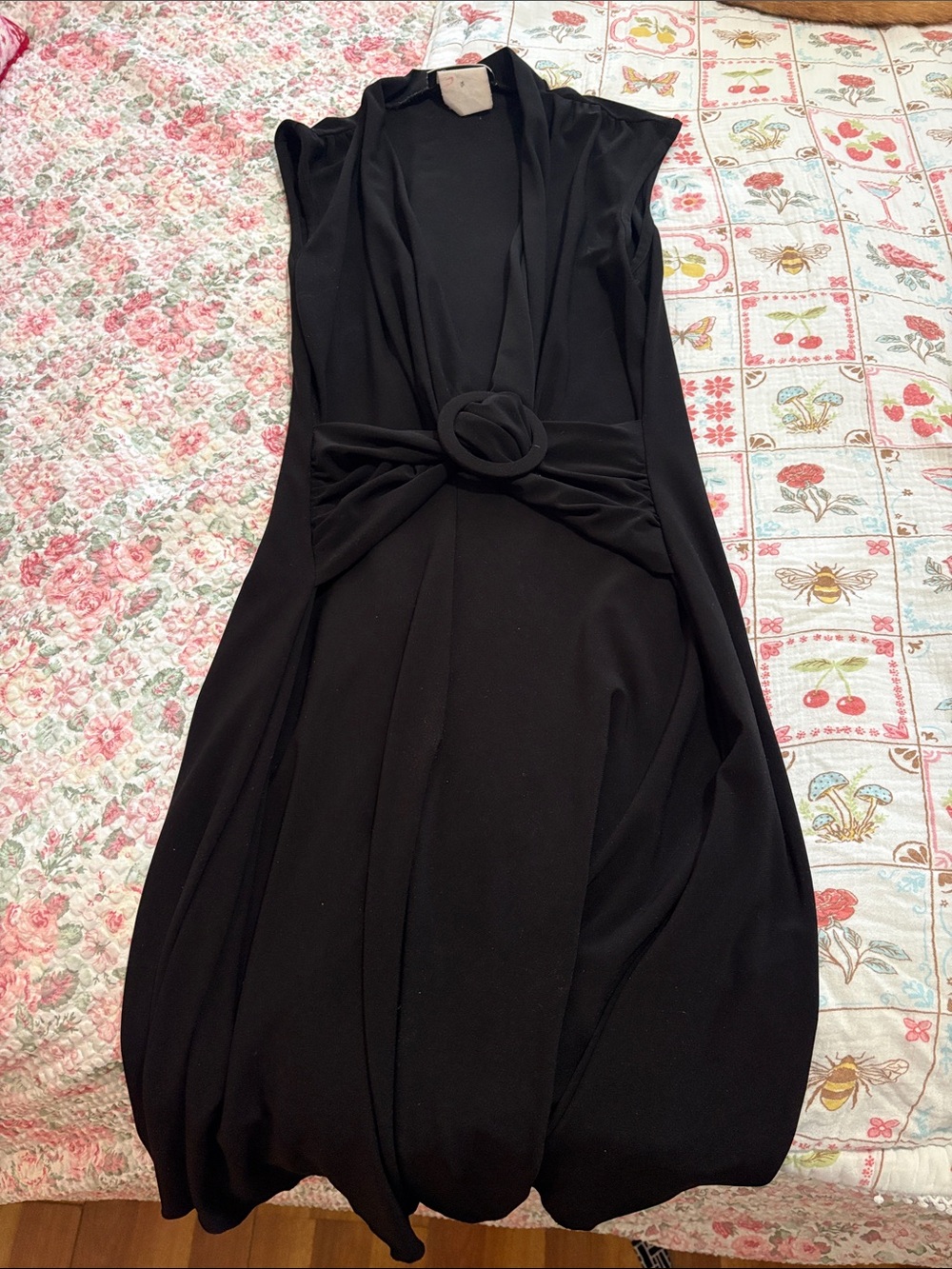 Vintage low cut Sleeveless Wrap-Front Dress with Knot Detail